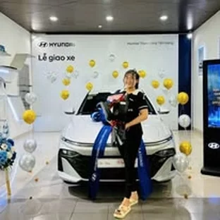 Hình ảnh hoạt động tư vấn xe tại Tiền Giang